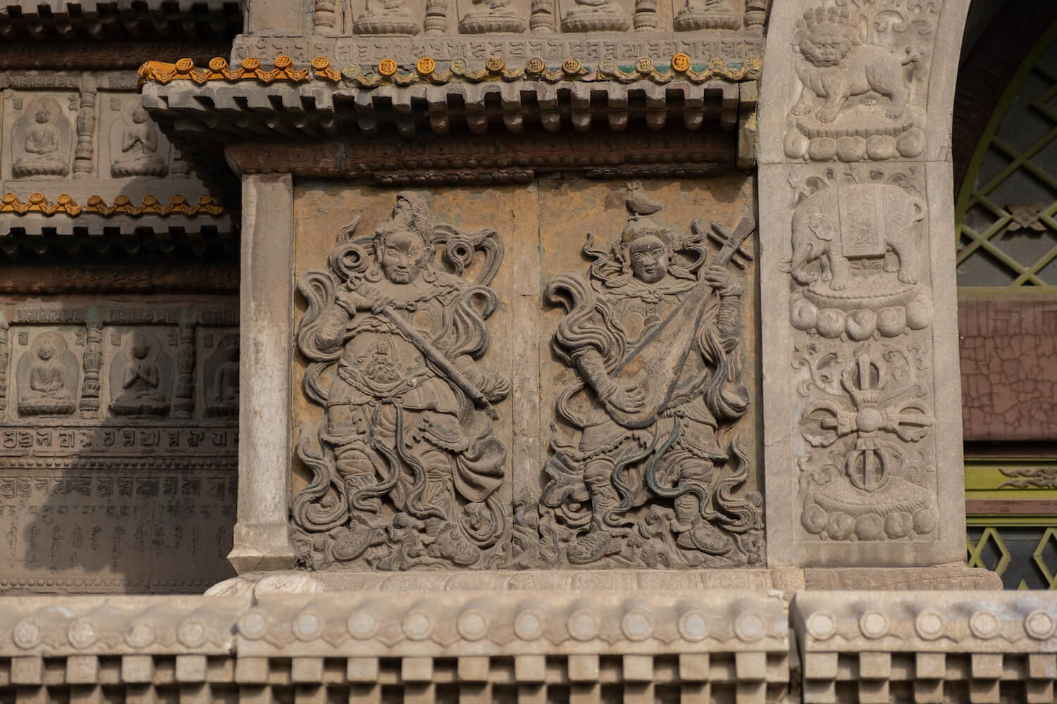 呼和浩特五塔寺-浮雕