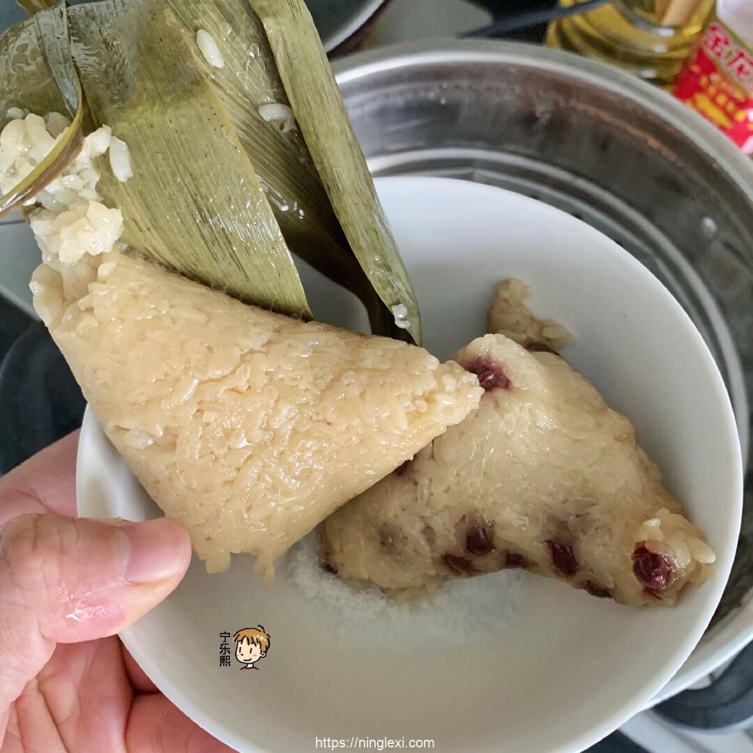 在无锡国端午节，红豆粽子太好吃了
